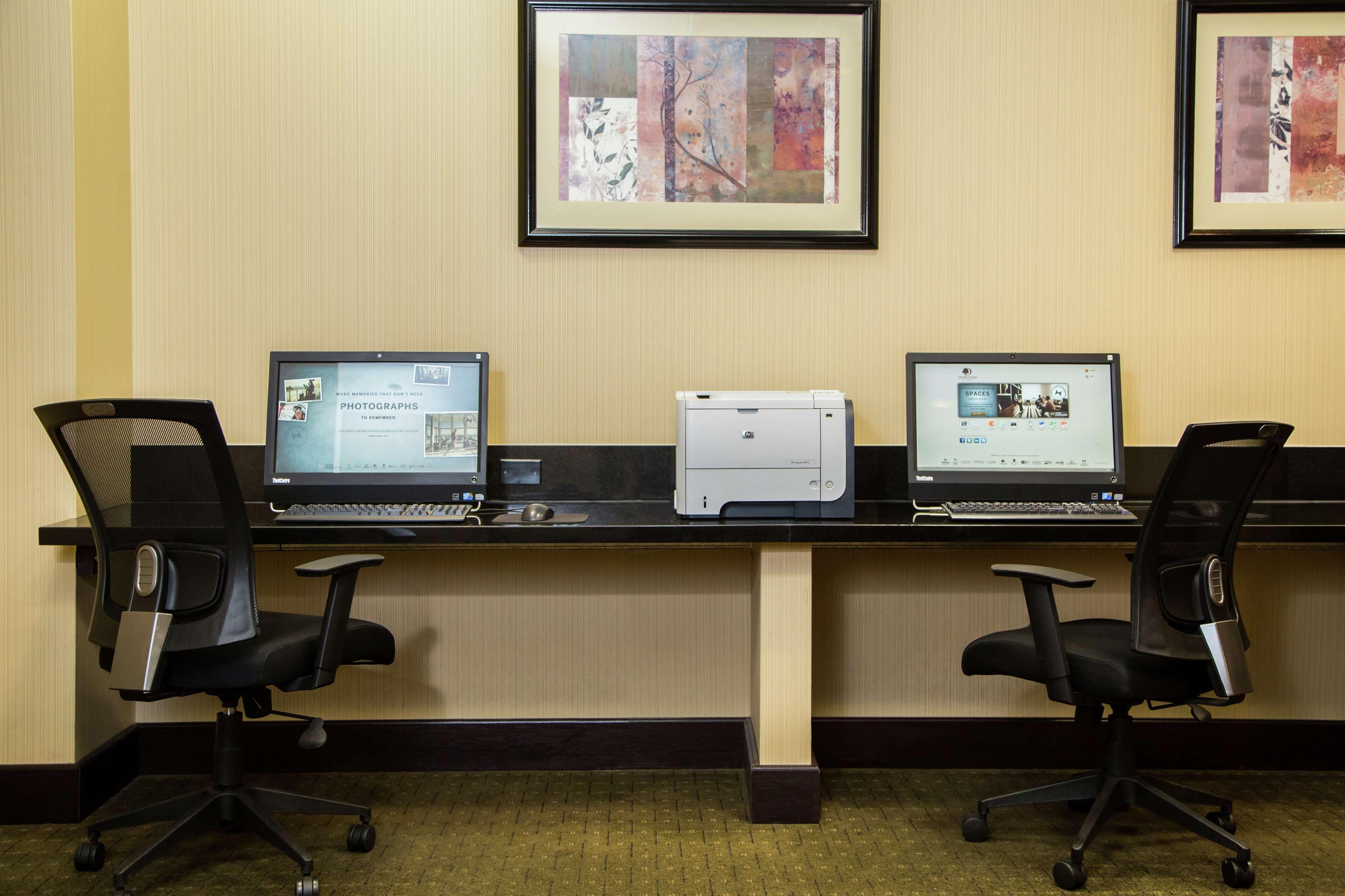 Doubletree By Hilton Modesto Hotel Bagian luar foto