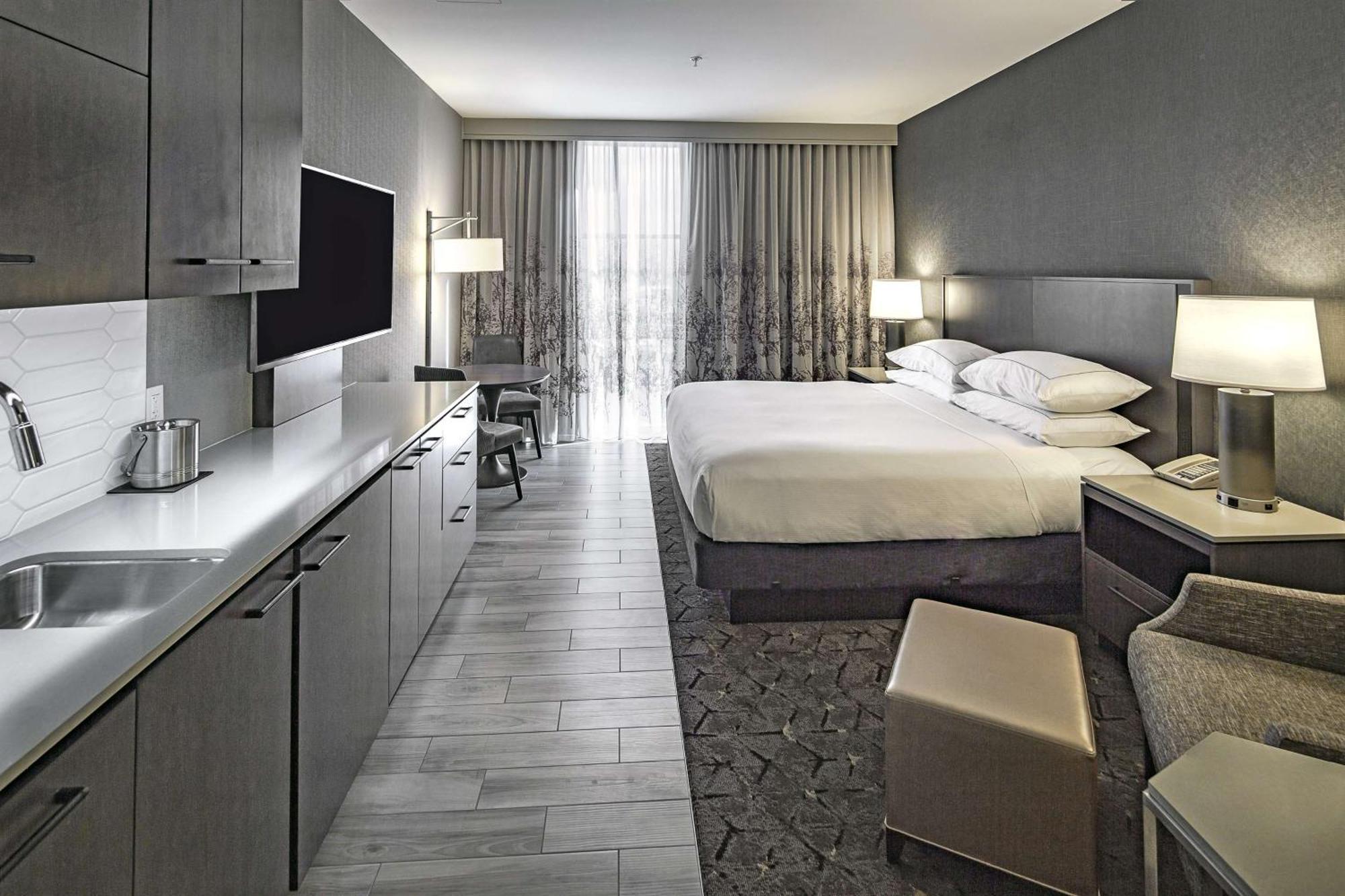 Doubletree By Hilton Modesto Hotel Bagian luar foto